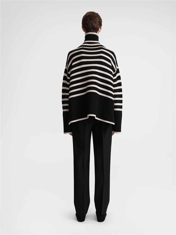 토템 FW24 Striped Wool Jersey 212-562-758 One Color