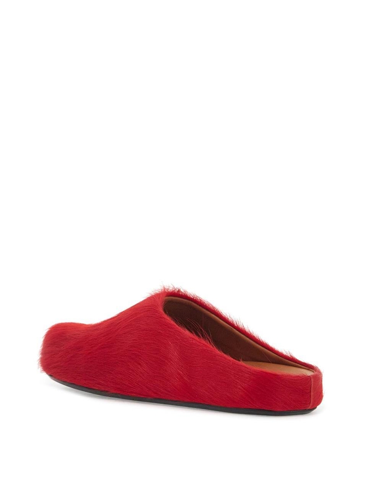 마르니 SS25 long-haired fur-lined clog SBMS004601P4122 RED