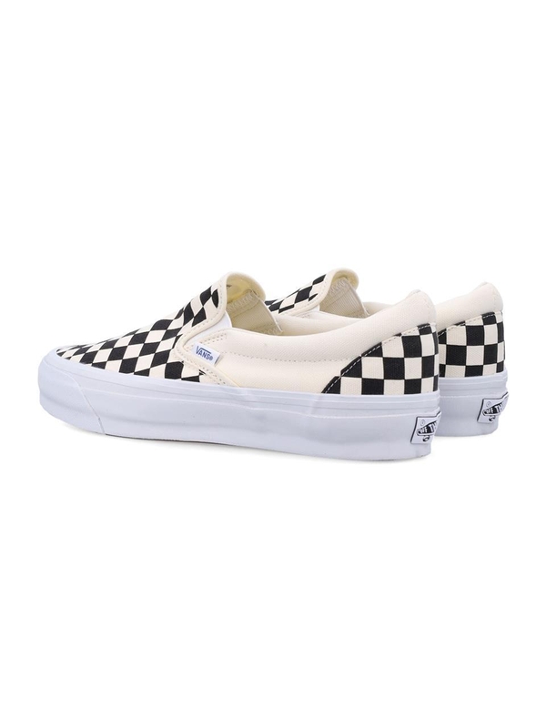 반스 FW24 VANS Sneakers VN000CSE2BO1COW CHECKERBOARD BLACK/OFF WHITE