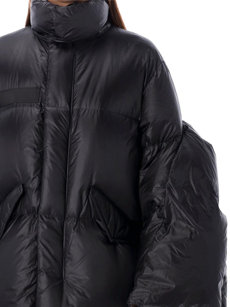 사카이 FW24 Sacai Coats Padded down coat Black 2407599001 Black