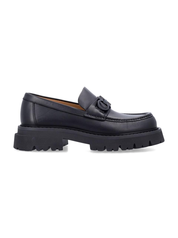 페라가모 FW24 Ferragamo Moccasin with Gancini ornament Black 021596762676NERO + NEW Black