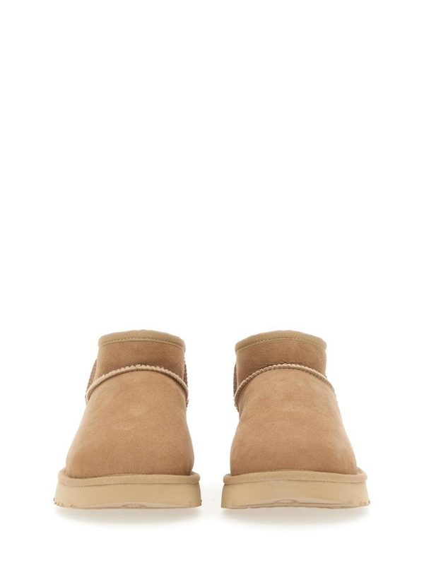 어그 FW24 BOOT CLASSIC ULTRA MINI 1116109_SAN BEIGE