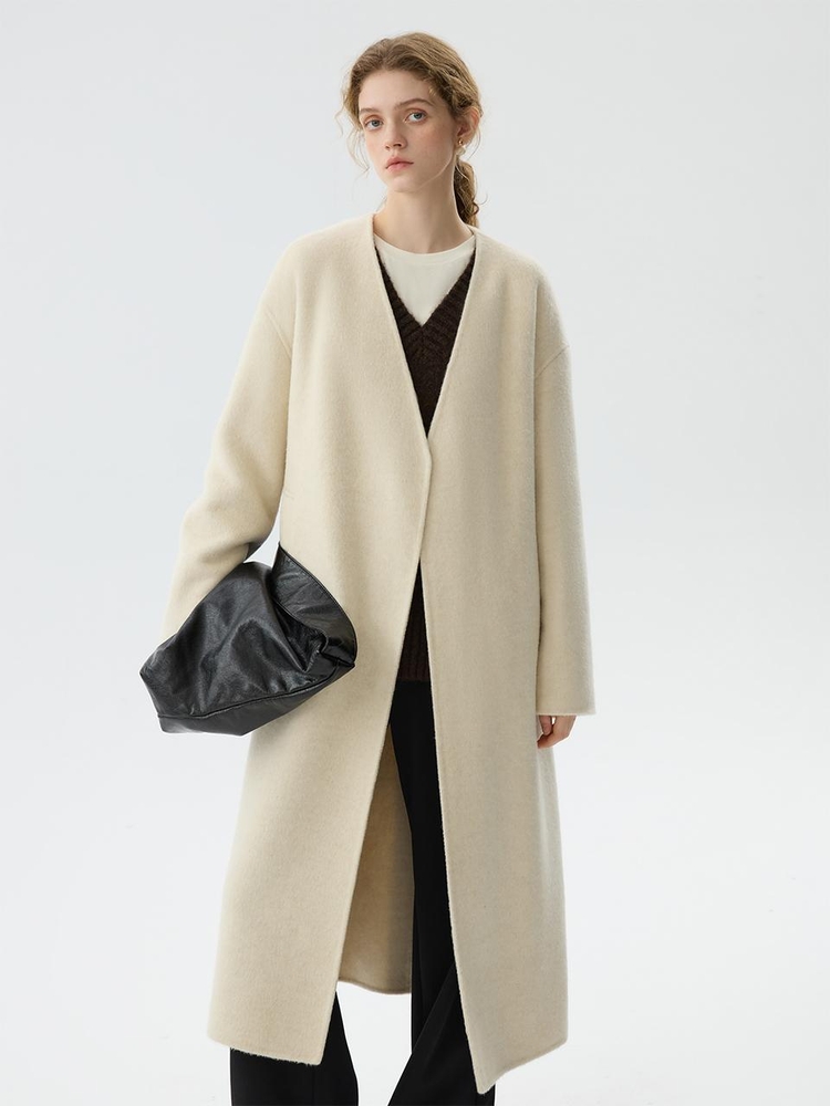 WD_Belted collarless coat