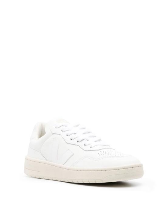 [해외배송] 24SS 베자 스니커즈 VD2003380A WHITE