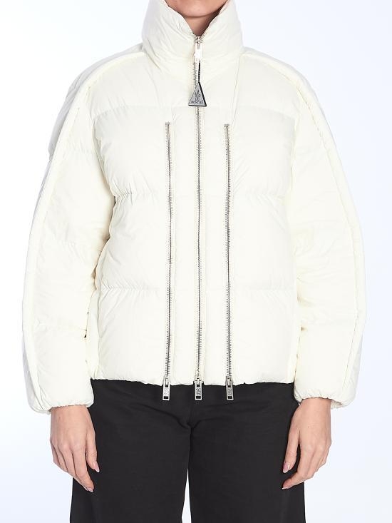 [해외배송] 24FW MONCLER WILLOW SMITH 아우터 1A00011 WHITE