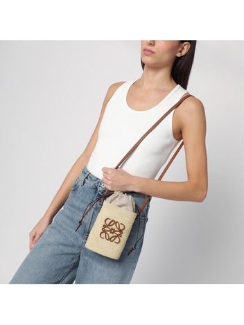 로에베 SS25 Loewe Natural-coloured shoulder bag in iraca palm C630G35X05NF Beige