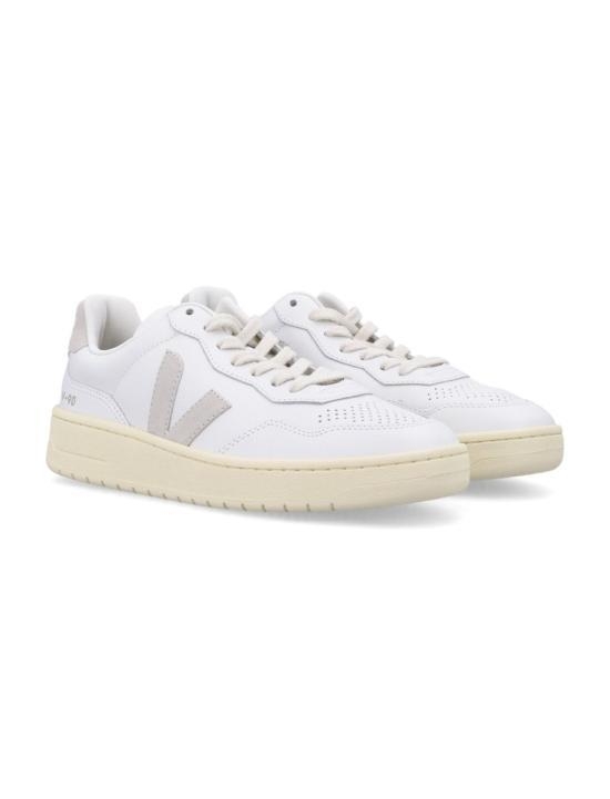 [해외배송] 24FW 베자 스니커즈 VD2003655 White