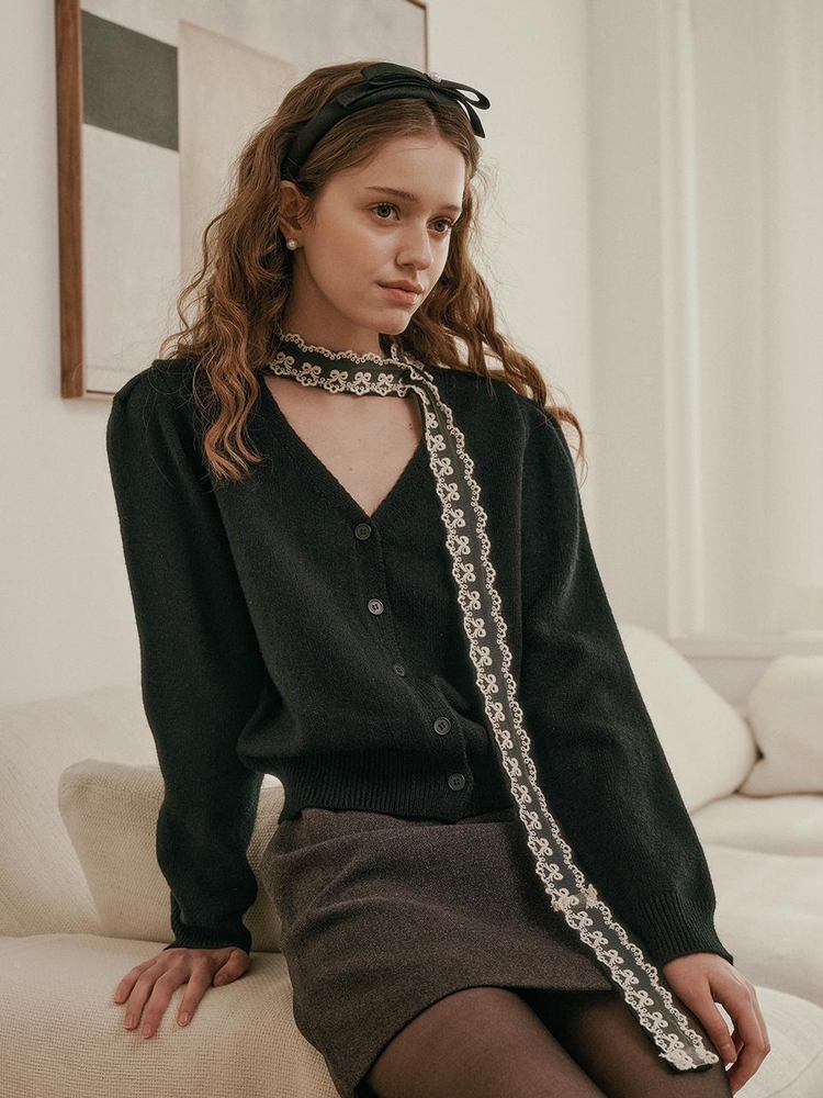 DD_V-neck lace scarf knit cardigan_BLACK