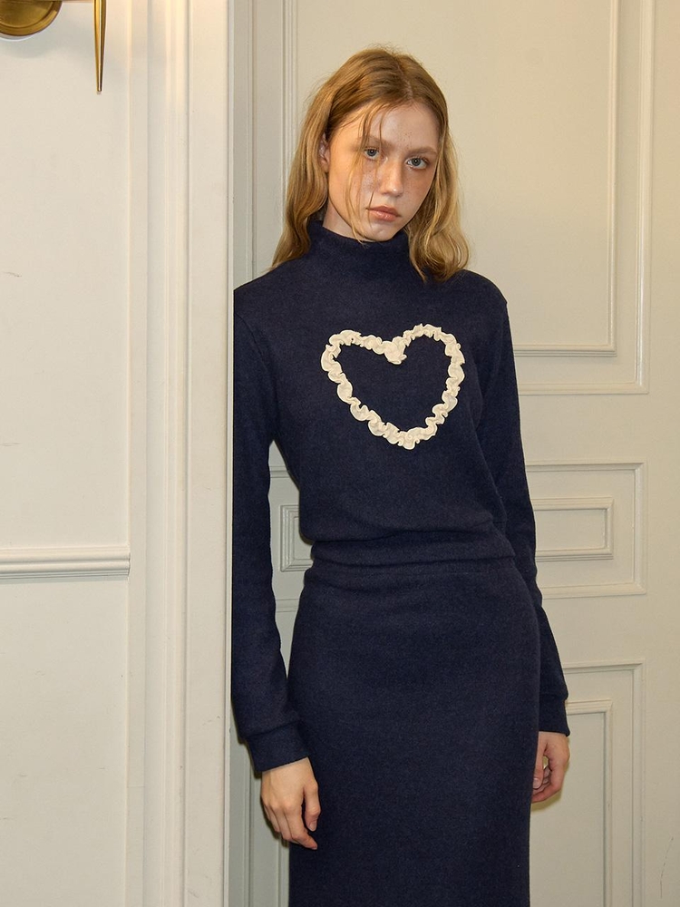 Heart Point Knit Top_ Navy