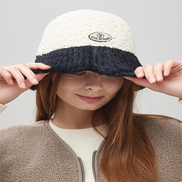 Two tone fur bucket hat [IVORY]