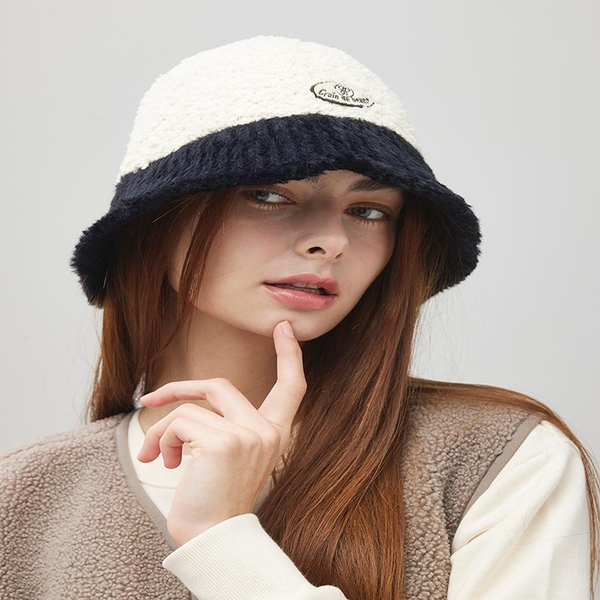 Two tone fur bucket hat [IVORY]