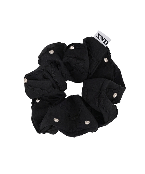  XND STUD SCRUNCHIE