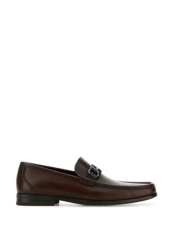 페라가모 SS25 SALVATORE FERRAGAMO LOAFERS 0294577787872E MIDHICTMOR Brown