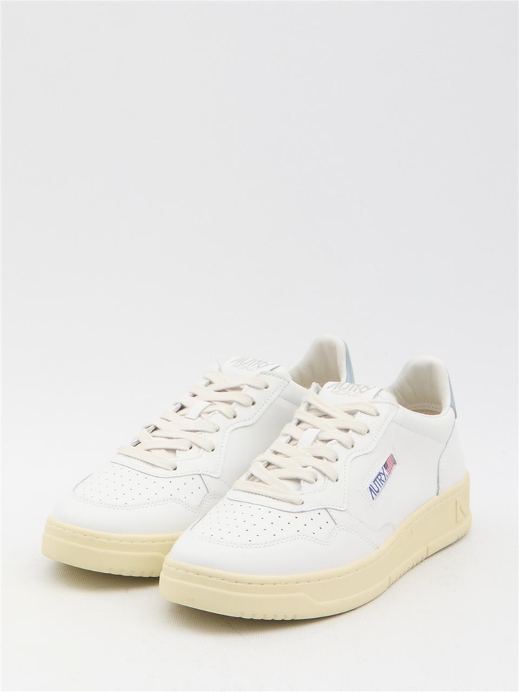 오트리 SS25 Medalist Sneakers AULM_LL_79 WHITE