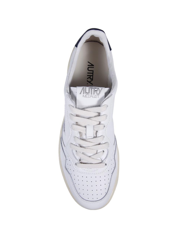 오트리 SS25 MEDALIST LOW SNEAKER AULM.LL12 White