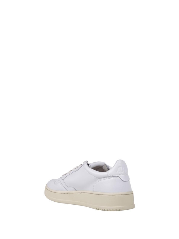 오트리 SS25 MEDALIST LOW SNEAKER AULM.LL15 White