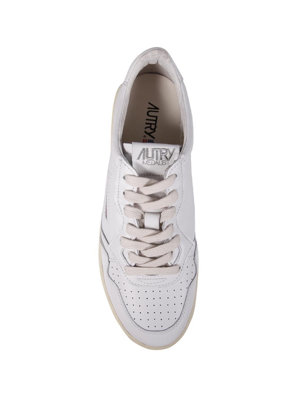 오트리 SS25 MEDALIST LOW SNEAKER AULM.LL15 White