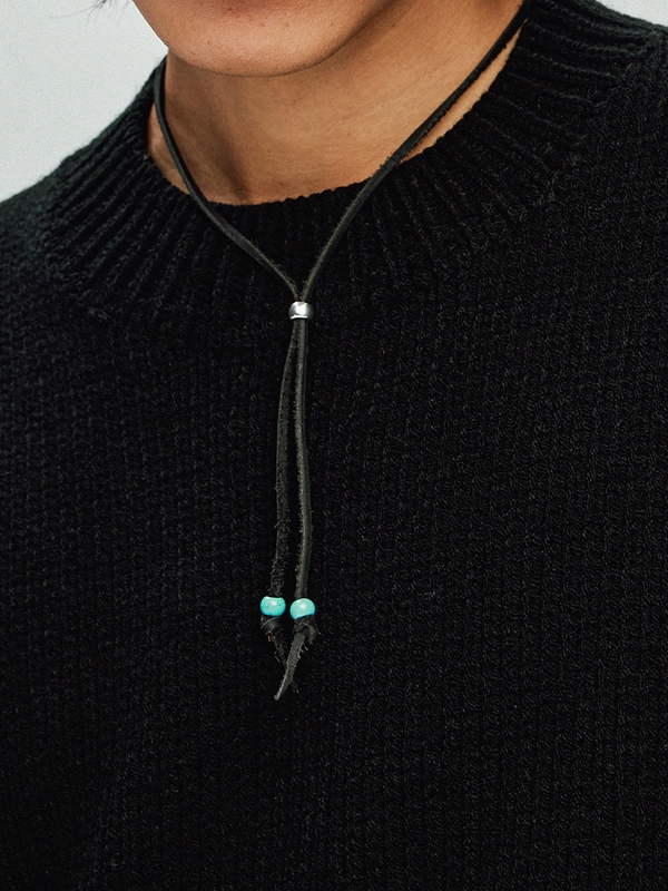 leather & turquoise beads necklace black