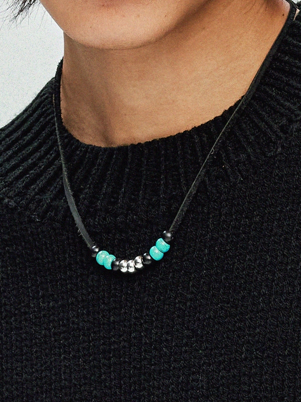 leather & turquoise beads necklace black