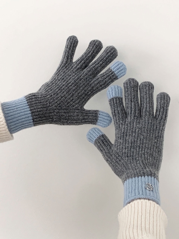 [2차 12월 30일 예약배송] Symbol fingerhole gloves (Melange Grey)