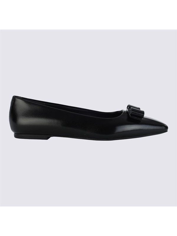 페라가모 FW23 Ferragamo Flat shoes Black 76640801G355002 Black