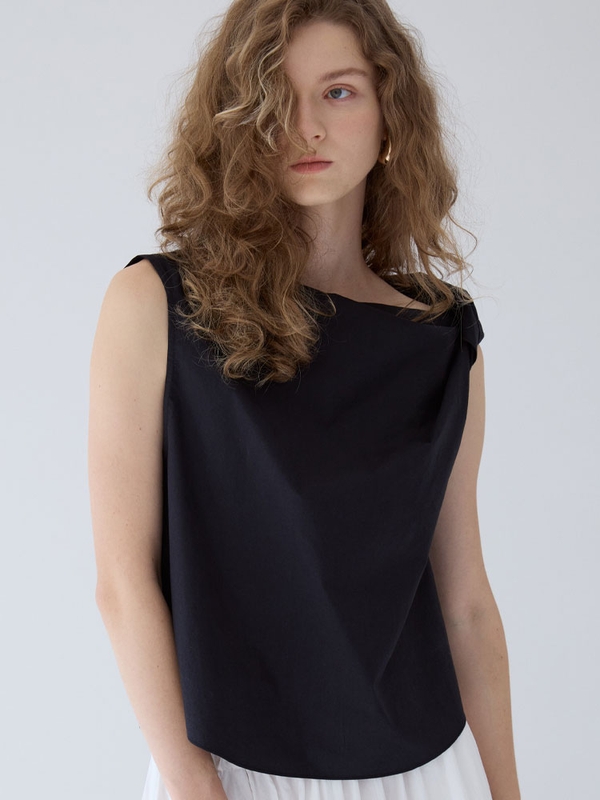 Drapping Dressy Top _ black