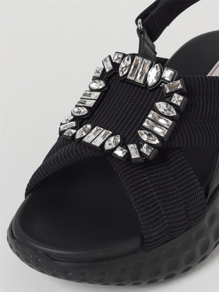 로저비비에 SS25 Roger Vivier Womens Sneakers RVW66733560DX2 B999 Black