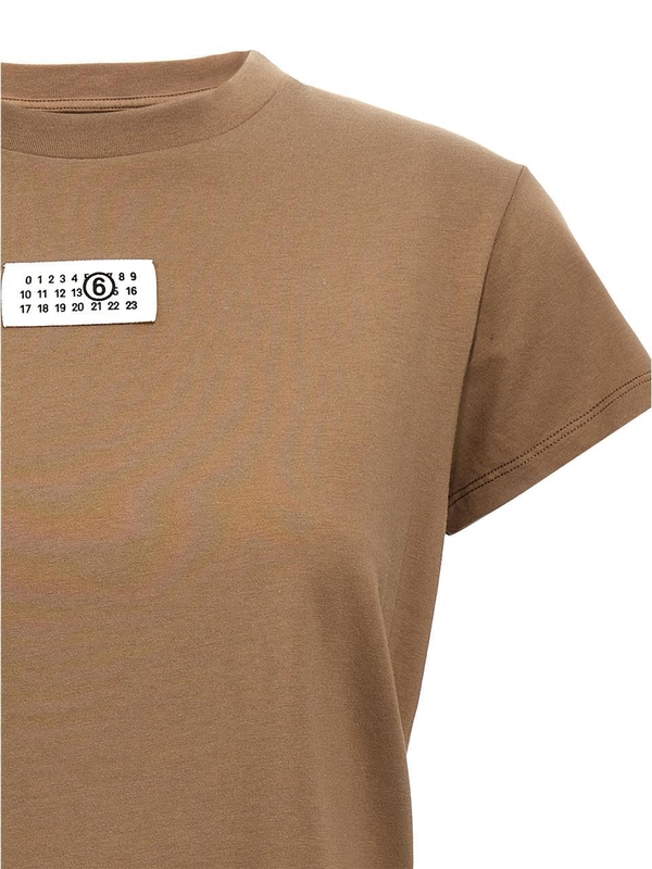 MM6 메종 마르지엘라 SS25 Logo label T-shirt S52GC0326S24312134 Brown