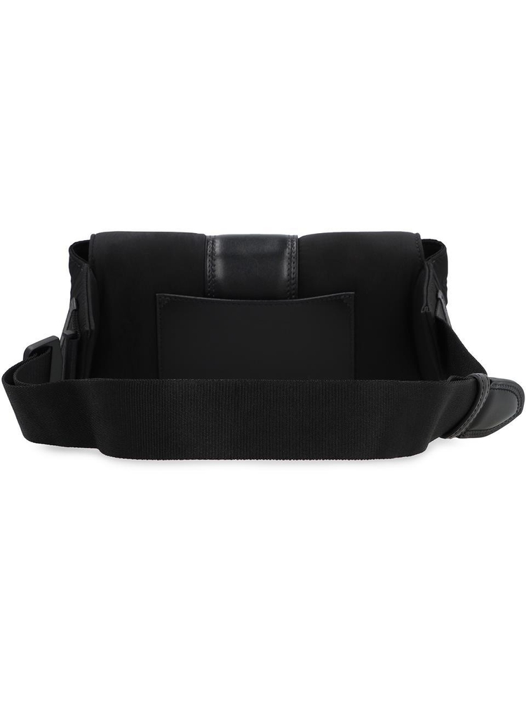 자크뮈스 FW24 La banane Bambino nylon belt bag 24H246BA3793174_990 black