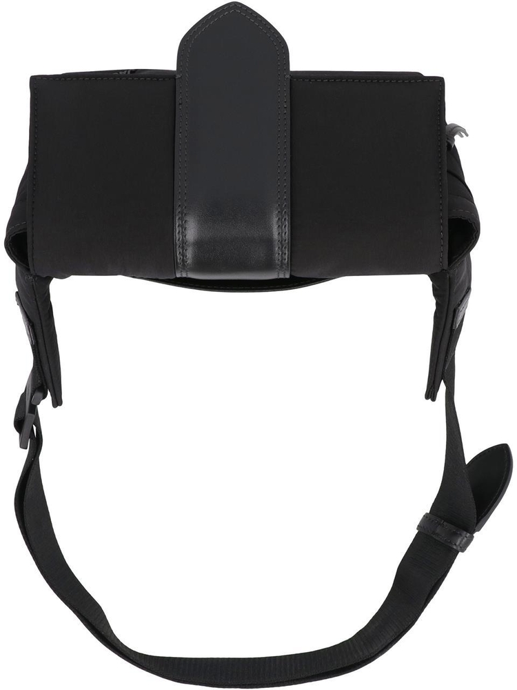 자크뮈스 FW24 La banane Bambino nylon belt bag 24H246BA3793174_990 black