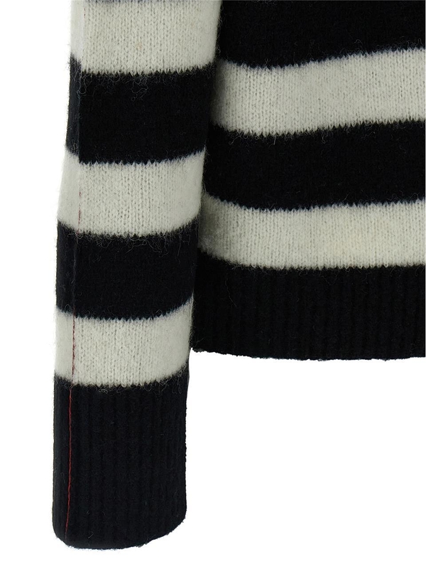 마크제이콥스 FW24 Striped sweater 2F4RTP061K07005 White/Black