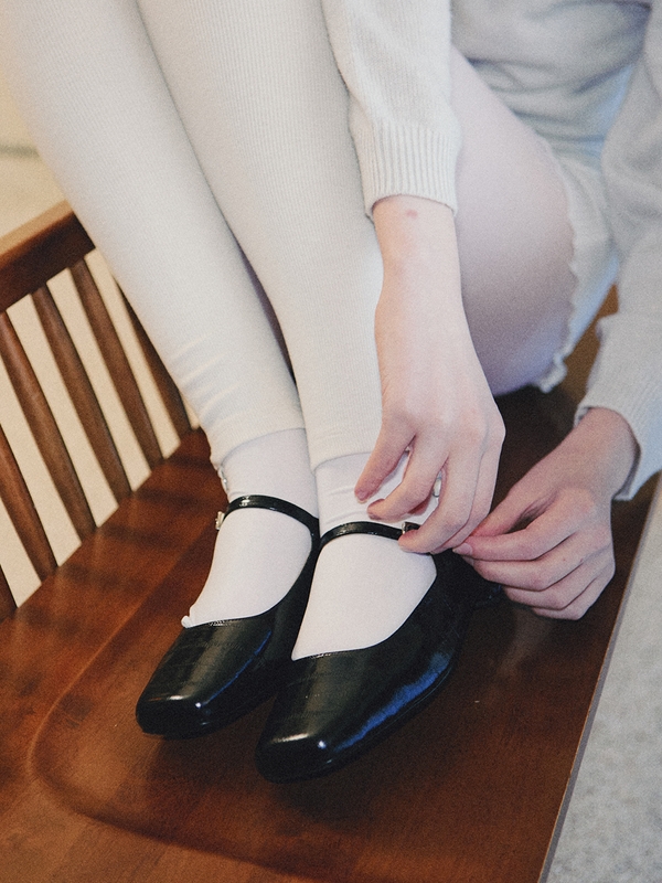 Square-Toe Mary Jane Shoes Black 스퀘어 토 메리제인 슈즈 블랙