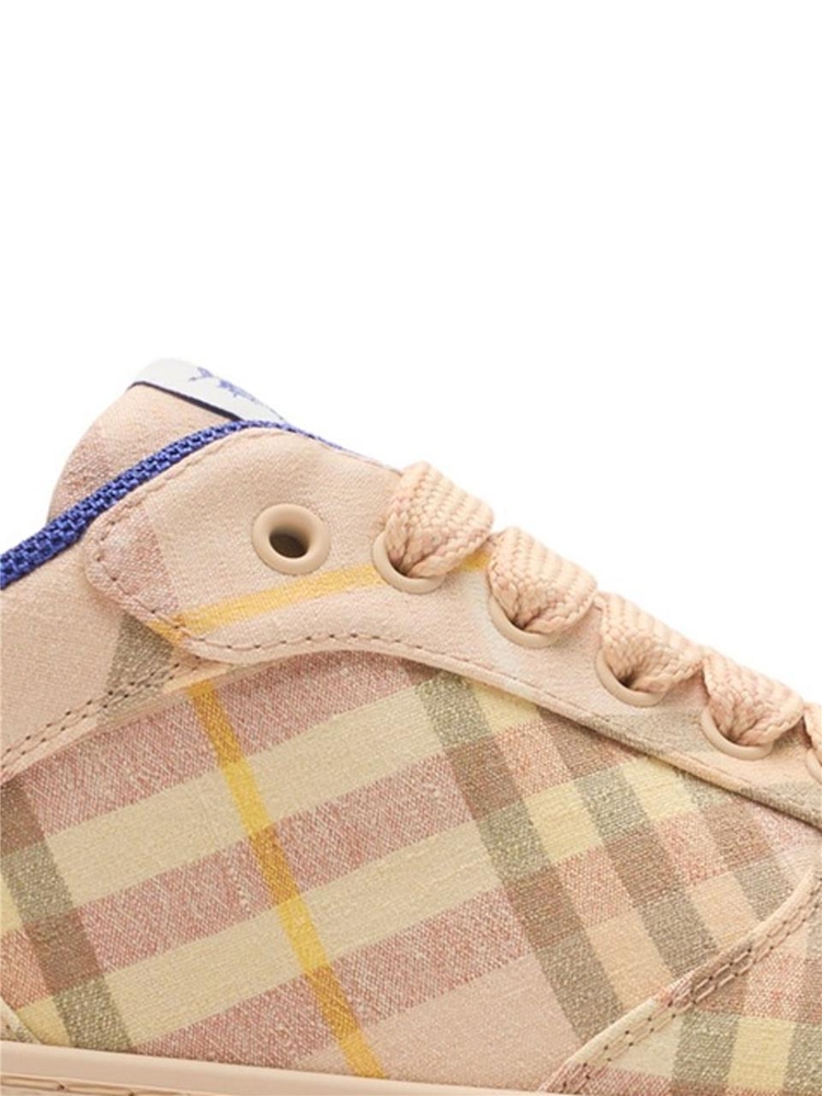 버버리 SS25 Burberry Sneakers 8105187X TEA CUP IP CHECK