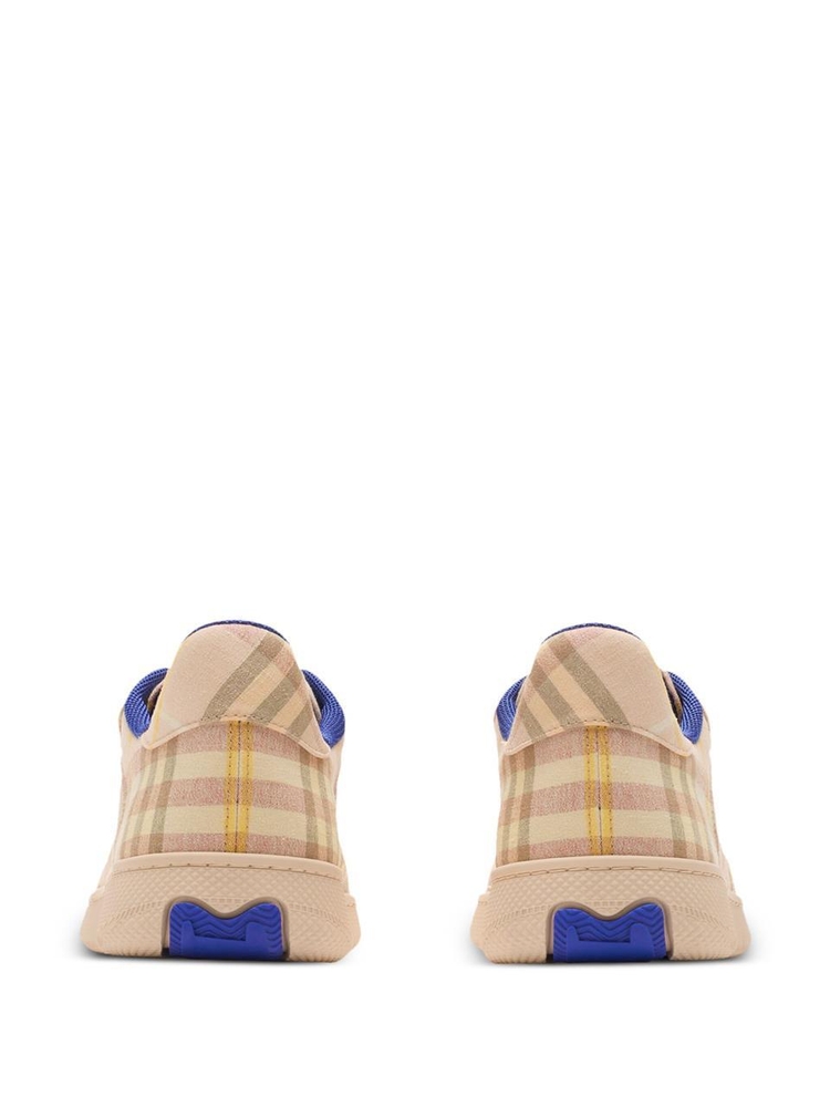 버버리 SS25 Burberry Sneakers 8105187X TEA CUP IP CHECK