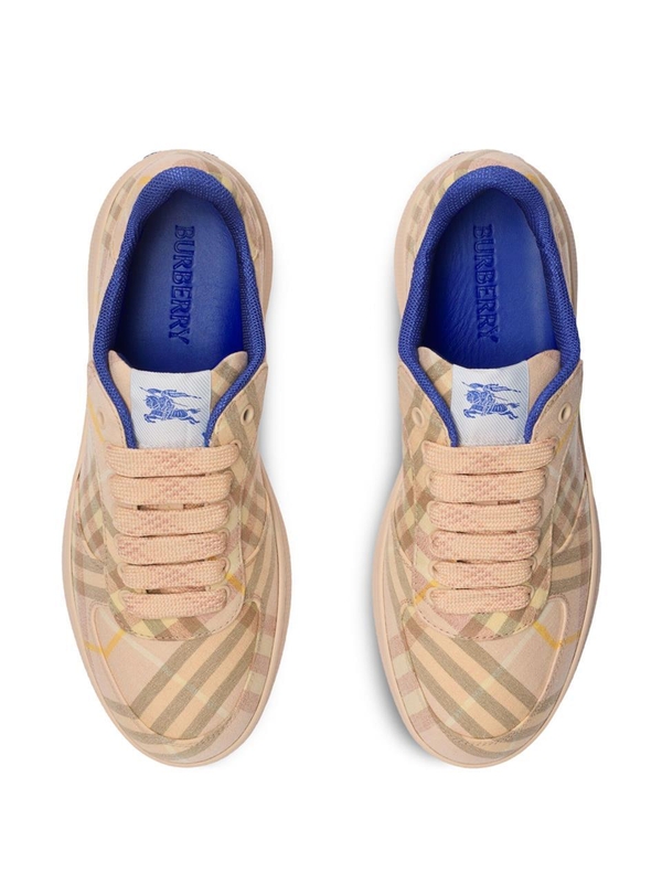 버버리 SS25 Burberry Sneakers 8105187X TEA CUP IP CHECK