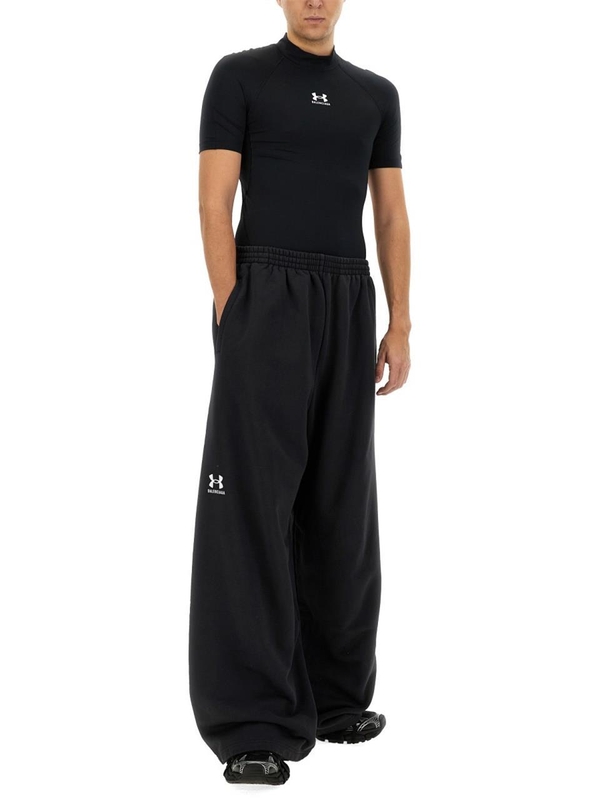 발렌시아가 SS25 UNDER ARMOUR® BAGGY SWEATPANTS 809709_TRVB89034 BLACK