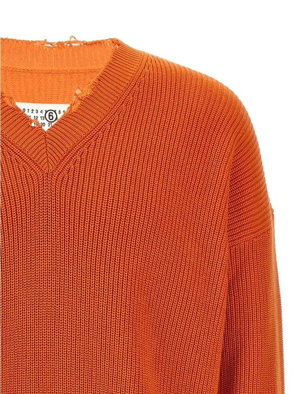 MM6 메종 마르지엘라 SS25 Destroyed sweater SH0HN0001M13089186 Orange