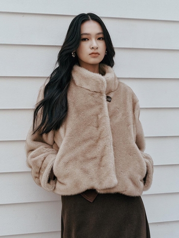 IT_High neck fur jacket_LIGHT BEIGE