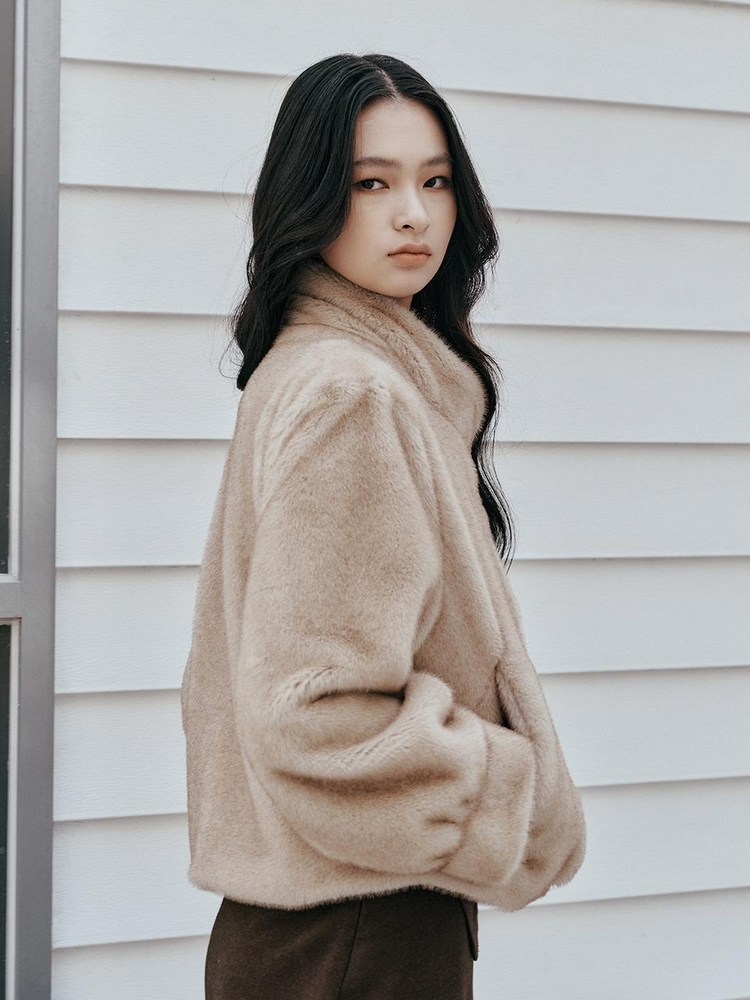 IT_High neck fur jacket_LIGHT BEIGE