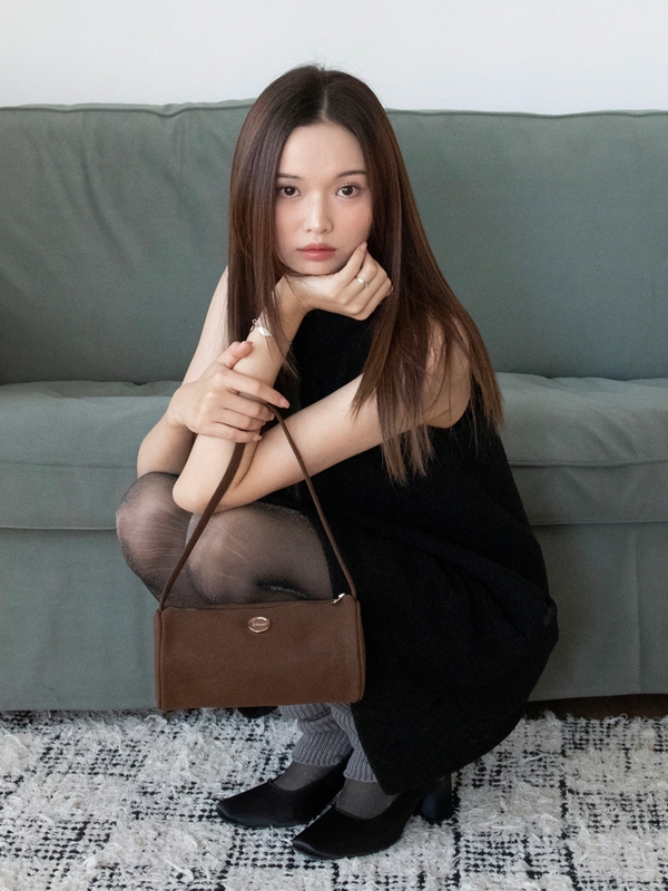 round suede mini bag_choco brown