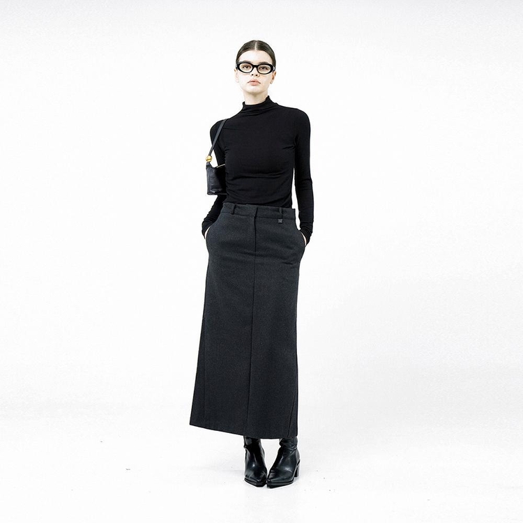 Back-Slit Wool Long Skirt - Charcoal /W244SK01CH