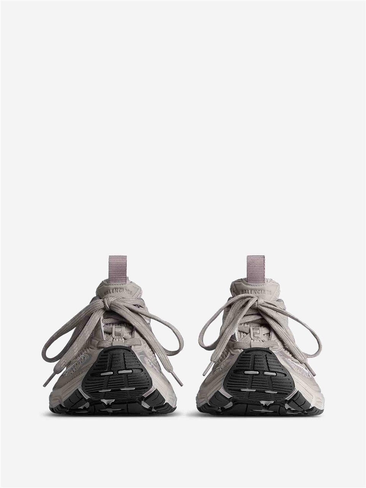 발렌시아가 SS25 Sneakers 6XL 815859W2MV2 One Color