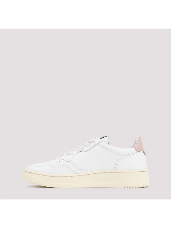 오트리 SS25 Autry Leather Medalist Low Sneakers AULW.LL16 White