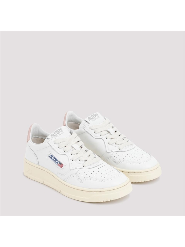 오트리 SS25 Autry Leather Medalist Low Sneakers AULW.LL16 White