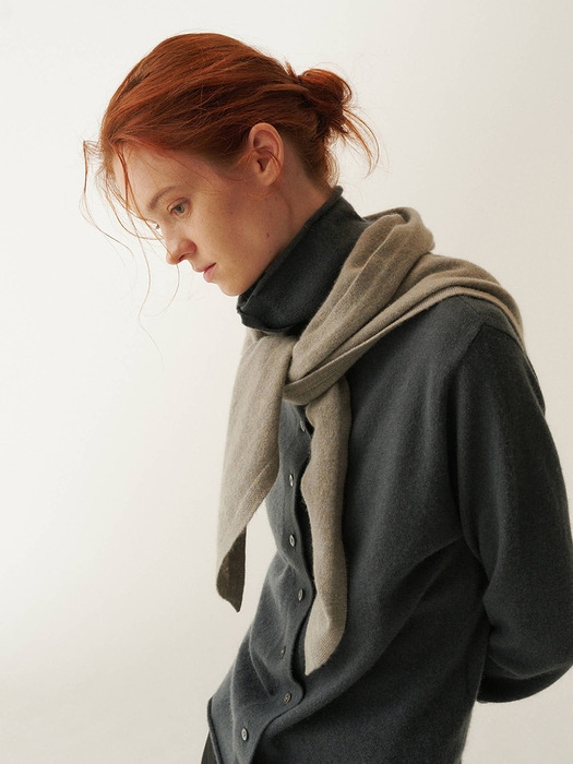 CASHMERE TRIANGLE MUFFLER_2color [YA403]