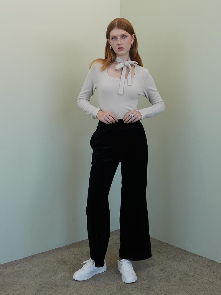 [뮤즈바이로즈]BERSIAN velvet semi bootcut pants (BLACK)