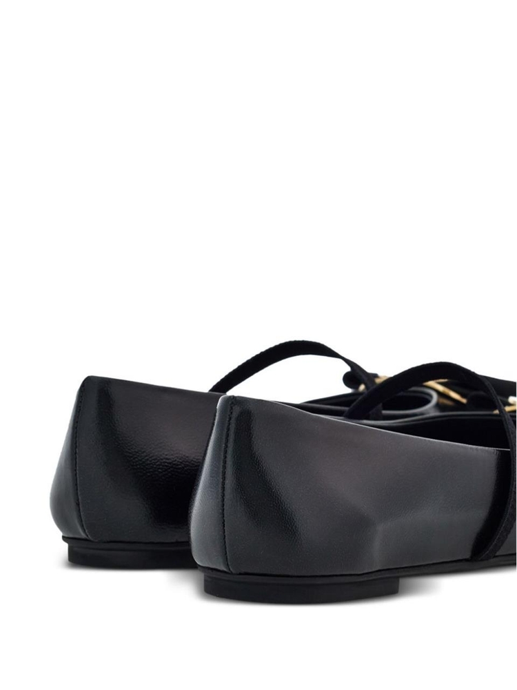 페라가모 SS25 Ferragamo Flat shoes Black 0768868NERO Black