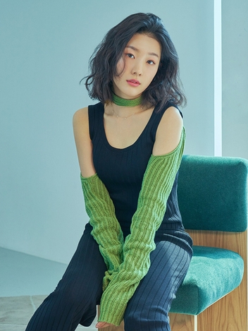 [WIZWID x RePlain_단독]SLEEVELESS TOP_BLACK 