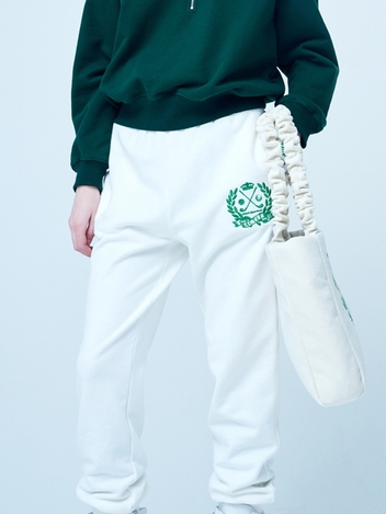 [위즈특가]SWEAT JOGGER METALLIC NOUVEAU EMBLEM_IVORY