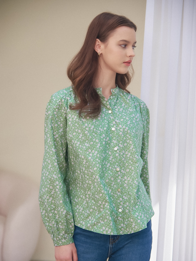 HENRY NECK SHIRRING BLOUSE_GREEN